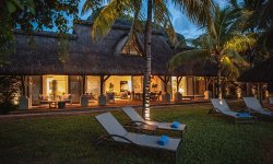 Paradis Beachcomber Golf Resort & Spa