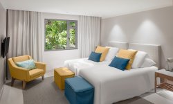 Paradis Beachcomber Golf Resort & Spa