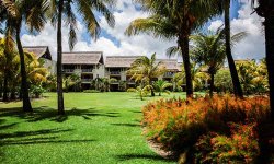 Paradis Beachcomber Golf Resort & Spa;