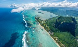 Paradis Beachcomber Golf Resort & Spa