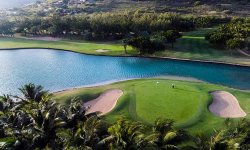 Paradis Beachcomber Golf Resort & Spa