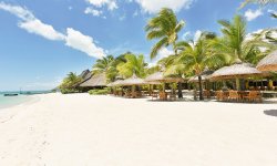 Paradis Beachcomber Golf Resort & Spa