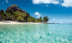 Paradis Beachcomber Golf Resort & Spa